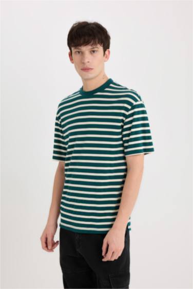 Boxy Fit Crew Neck Striped Short Sleeve T-Shirt