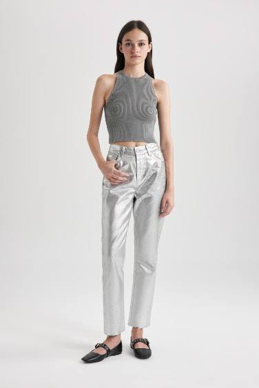 Slim Fit Halter Collar Sleeveless Tank Top