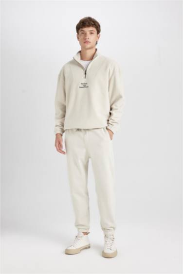 Штаны стандартного кроя с карманами