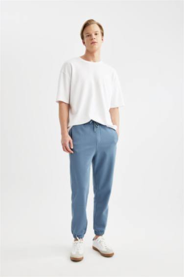 Штаны стандартного кроя с карманами