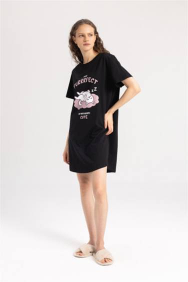 فستان نوم قصة عادية بياقة مستديرة من Fall In Love