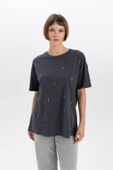 تيشيرت نص كم اوفر سايز برقبة مستديرة