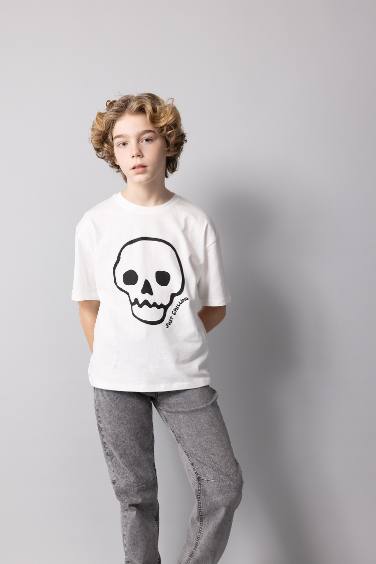 Boy Oversize Fit Crew Neck Embroidered T-Shirt