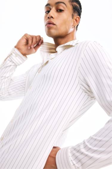 Slim Fit Dar Kesim Polo Yaka Çizgili Uzun Kollu Gömlek