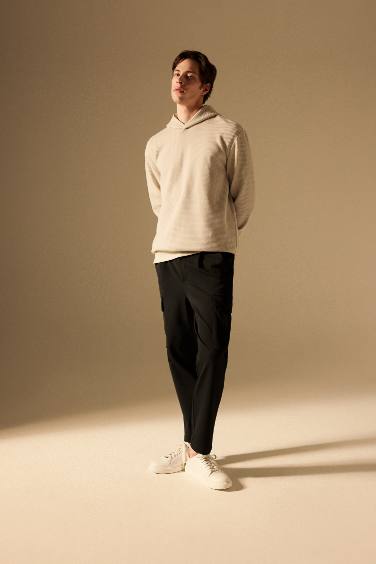 سويت شيرت اوفر سايز مبطن بغطاء للرأس