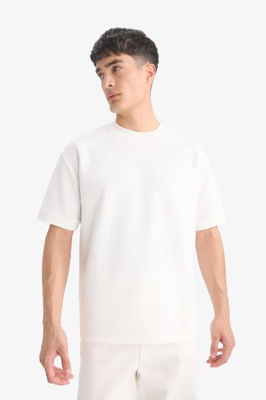 Oversize Geniş Kalıp Bisiklet Yaka Ağır Kumaş Basic Düz Kısa Kollu Beyaz Tişört