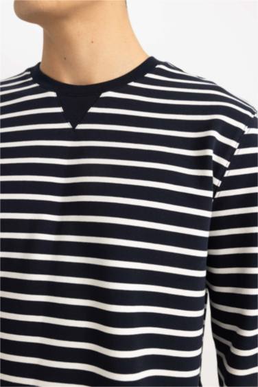 заманауи пішім дөңгелек жаға Свитер