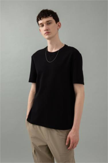 Regular Fit Crew Neck Short Sleeve T-Shirt