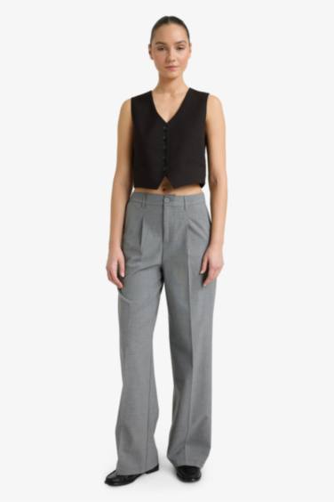 Gilet noir à boutons