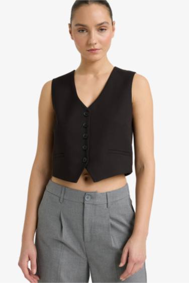 Gilet noir à boutons