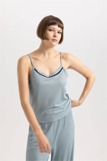 Regular Fit Askılı Casual Pijama Üstü-Fall in Love