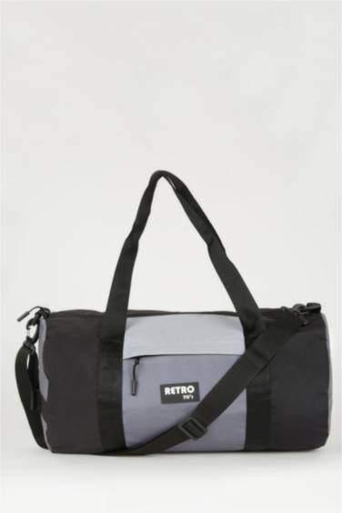 Ерлерге спорт және саяхатқа арналған сөмке