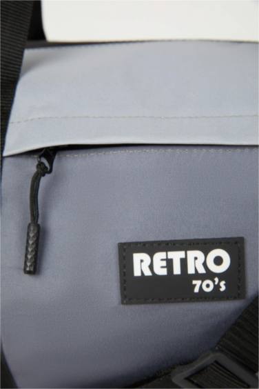 Ерлерге спорт және саяхатқа арналған сөмке