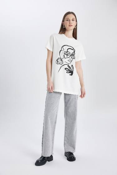 Regular Fit Crew Neck Printed Short Sleeve Tunic