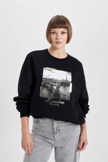 Oversize Geniş Kalıp Bisiklet Yaka Baskılı Kalın Sweatshirt