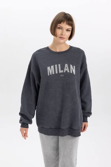 Oversize Fit Geniş Kalıp Bisiklet Yaka Üniversite Baskılı Kalın Kumaş Sweatshirt