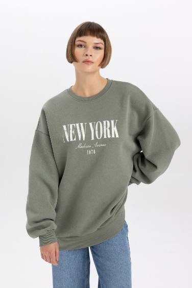 Oversize Fit Crew Neck University Printed Thick Fabric Sweatshirt