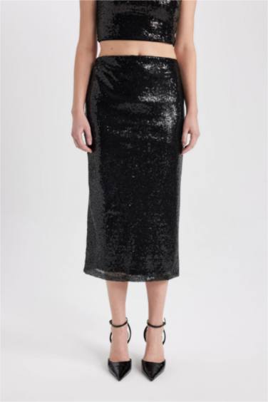 جيبة ميدي بالترتر بخصر عادي مبطن