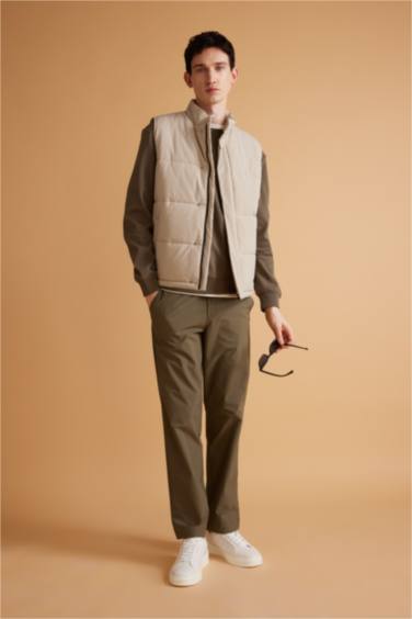 Slim Fit Dar Kesim Astarlı Fermuarlı Çıtçıt Kapamalı Cepli Hafif Mevsimlik Yelek