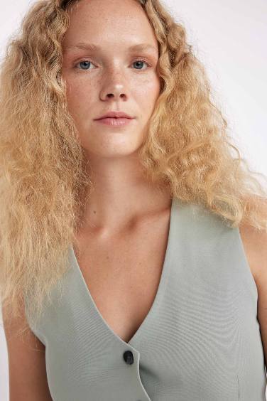 Жилет стандартного кроя для женщин