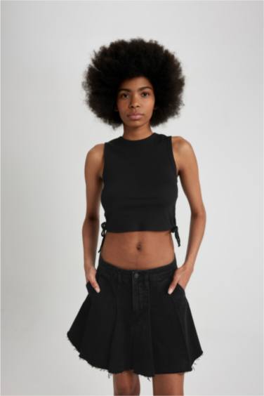 Slim Fit Camisole Crew Neck Tank Top