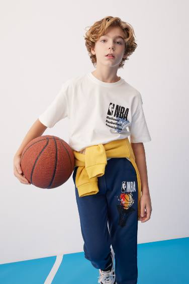 Boy NBA Wordmark Oversize Fit Crew Neck T-Shirt