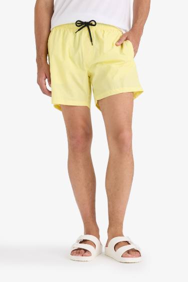 شورت بحر قصير