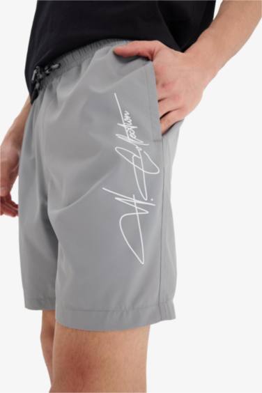 Короткие пляжные шорты с сетчатой подкладкой, regular fit