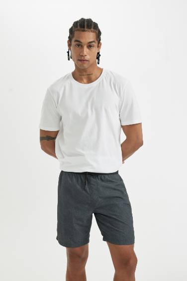 Short de Bain Court coupe régulière à Doublure Filet