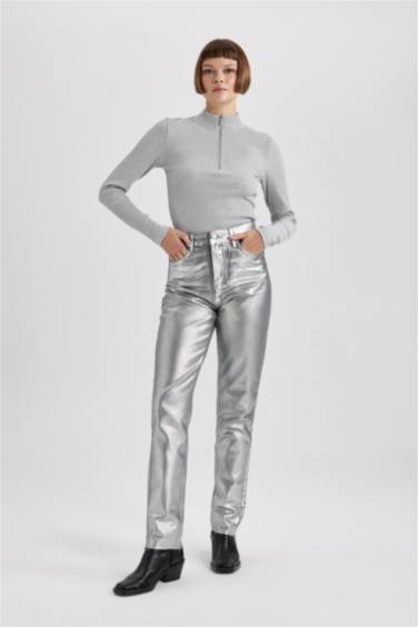 Кофта приталенного кроя с длинным рукавом