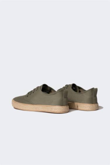 Обувь на плоской подошве для мужчин