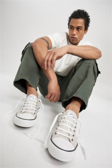 Обувь на плоской подошве для мужчин