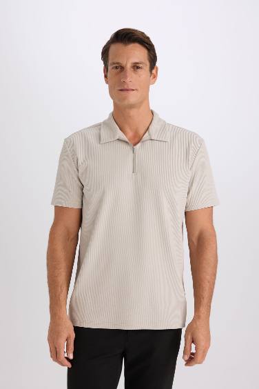 T-shirt Polo à manches courtes avec demi-fermeture zip Coupe régulière