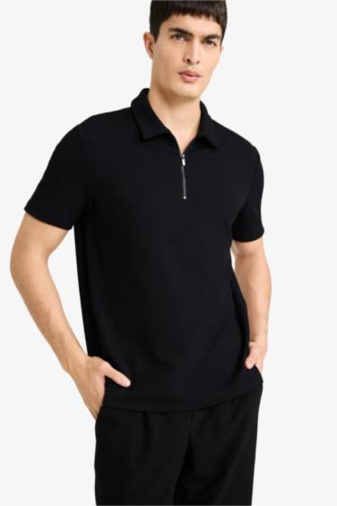 Regular Fit Polo Yaka Yarım Fermuarlı Pilise Kısa Kollu Tişört