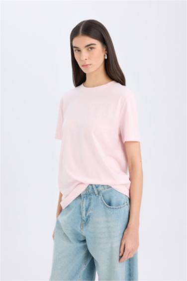 Базовая футболка regular fit с круглым вырезом и короткими рукавами