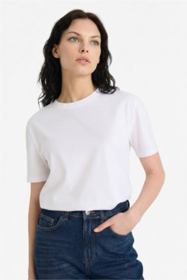 Regular Fit Bisiklet Yaka Basic Düz Penye Kısa Kollu Tişört