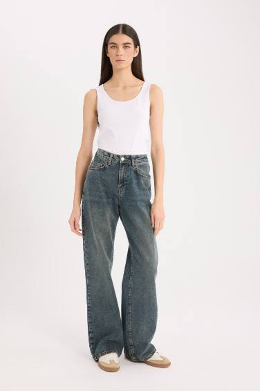 تانك توب بيزك سادة سليم فيت برقبة مدورة