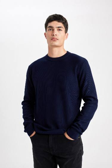 Standard Fit Crew Neck Knitwear Pullover