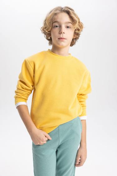 Boy Regular Fit Crew Neck Sweatshirt