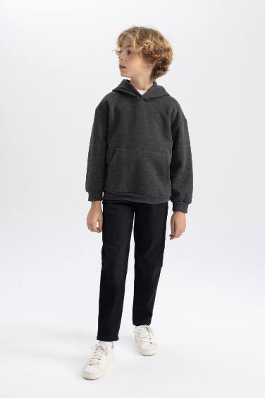 سويت شيرت ولادي قصة عادية بغطاء للرأس