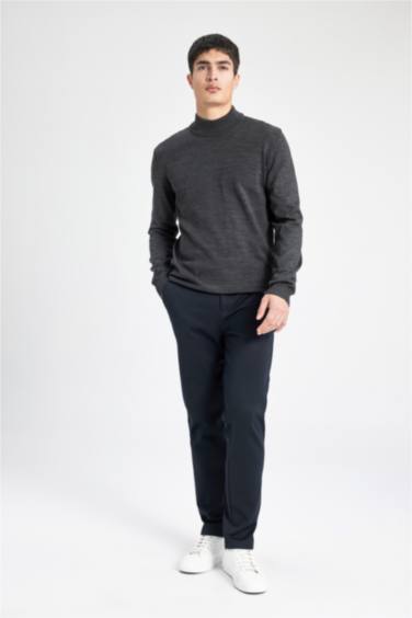 Slim Fit Pullover