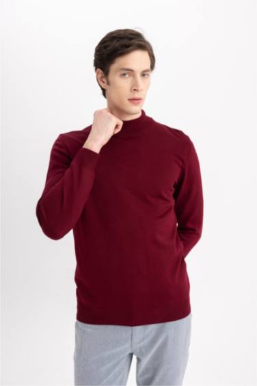 Slim Fit Pullover