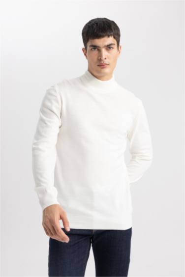 Slim Fit Dar Kesim Yarım Balıkçı Yaka Triko Kazak