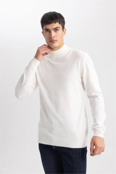 Slim Fit Dar Kesim Yarım Balıkçı Yaka Triko Kazak