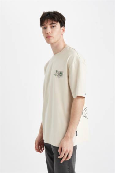 Oversize Fit Rick and Morty Licensed Crew Neck Printed Short Sleeve T-Shirt