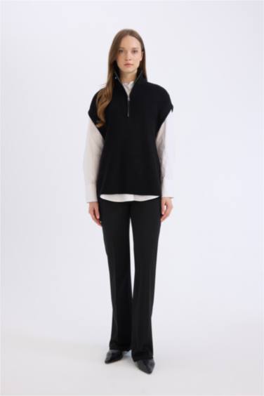 بلوفر كت قصة عادية بياقة مدورة