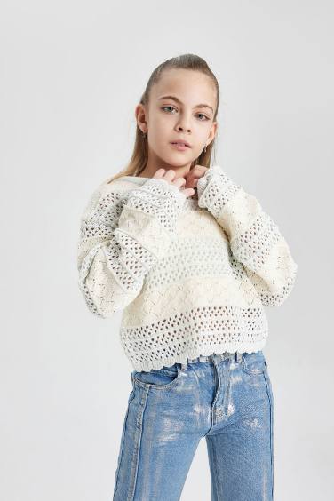 Girl Regular Fit Crew Neck Pullover