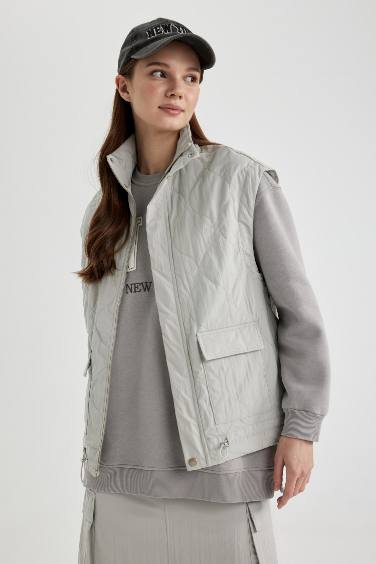 Stand Collar Parachute Vest