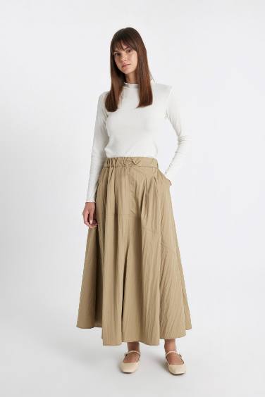 تنورة طويلة باراشوت بقصة A