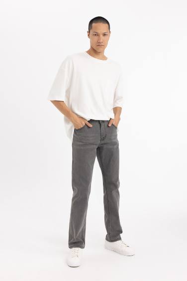 Sergio Regular Fit Regular Waist Straight Leg Jeans